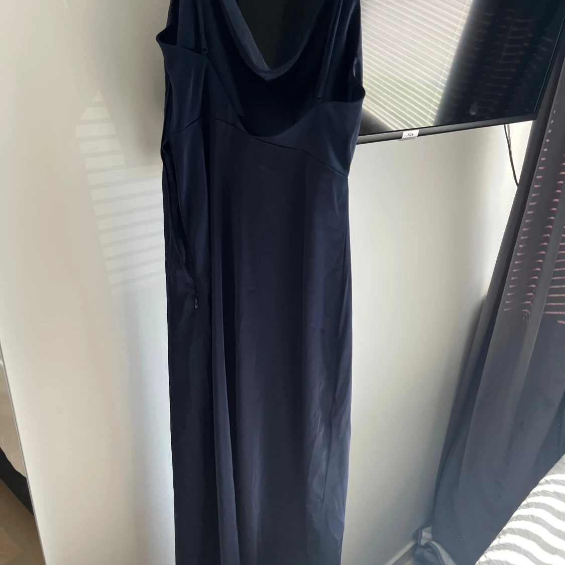 Mörkblå långklänning från Vila - 1