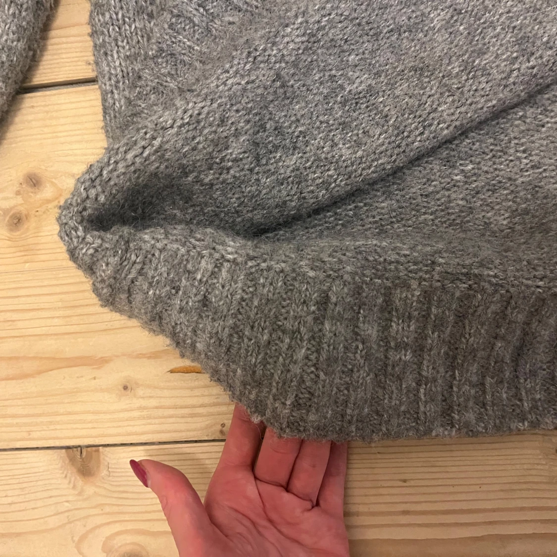 Tjock stickad polotröja - 4