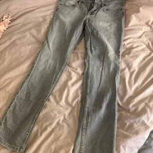 Snygga jeans - Jättefina jeans som är raka i benen. Har ingen bild med de på💗