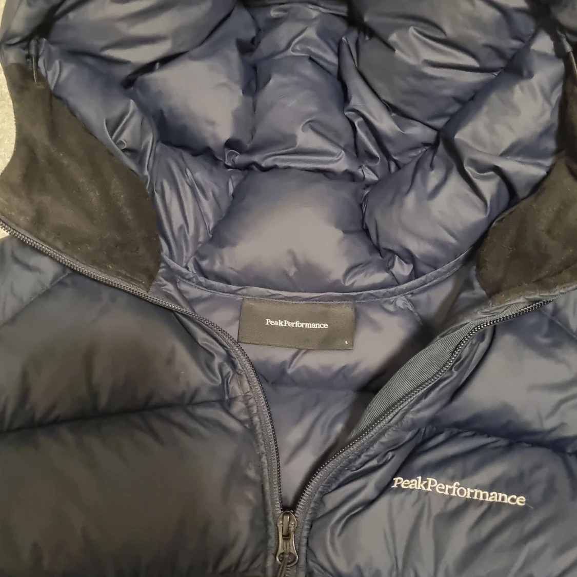 Mörkblå dunjacka Peak Performance - 3