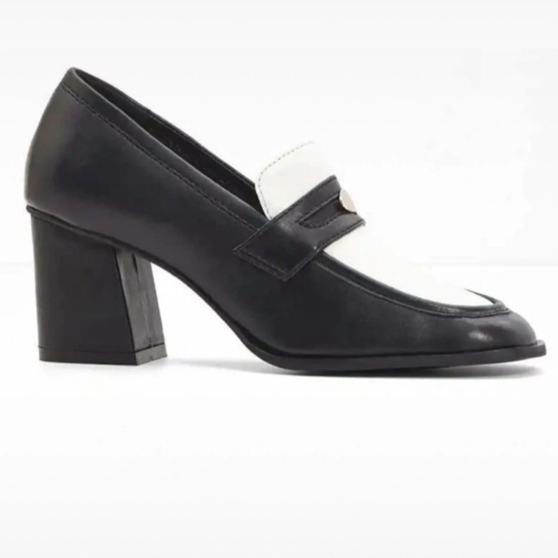 Pumps i Klassisk modell. 