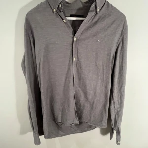 Morris skjorta - En stilren Morris skjorta. Stl:M, inga skador