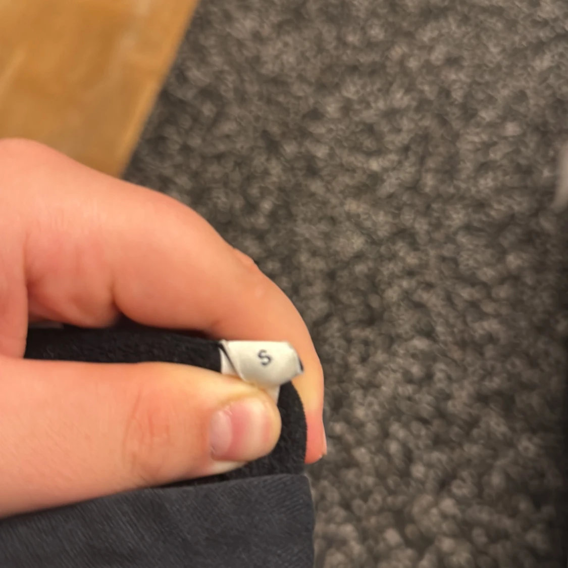 Svart hoodie från GANT med tryck - 2