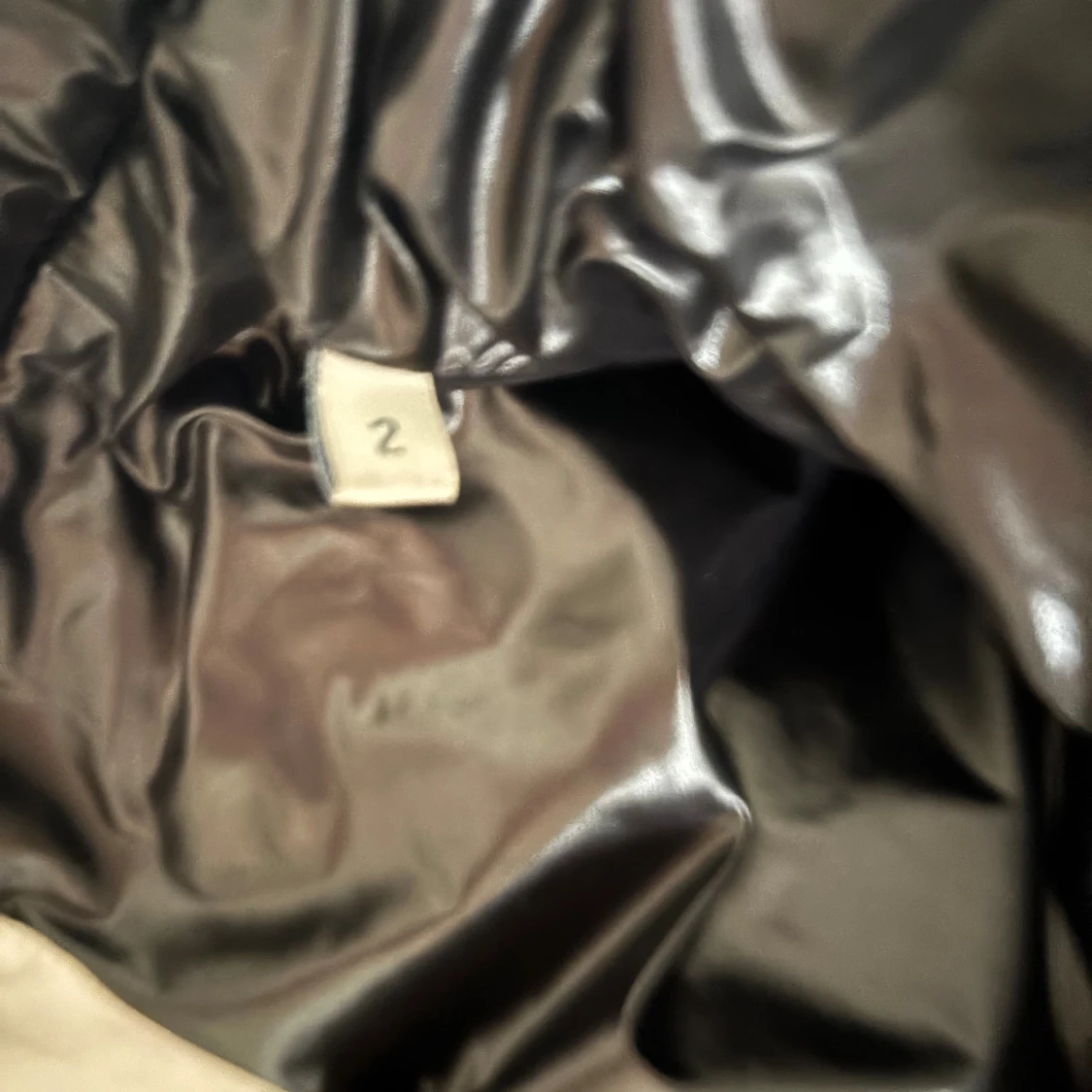 Svart Moncler Maya - 1