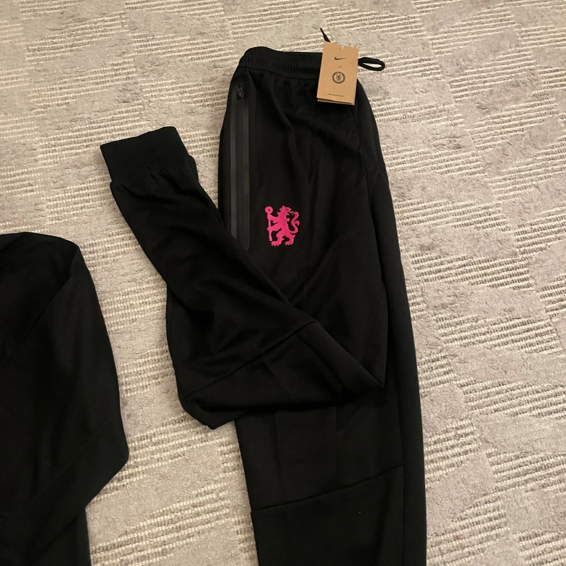 Svarta Nike tech Chelsea : Size M  - 1