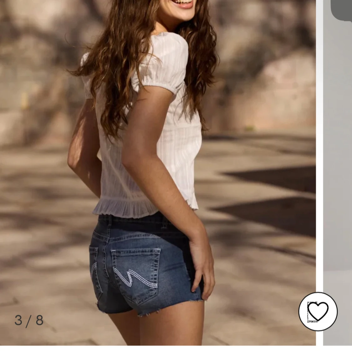 blå jeansshorts med snygga fickor!! - 2