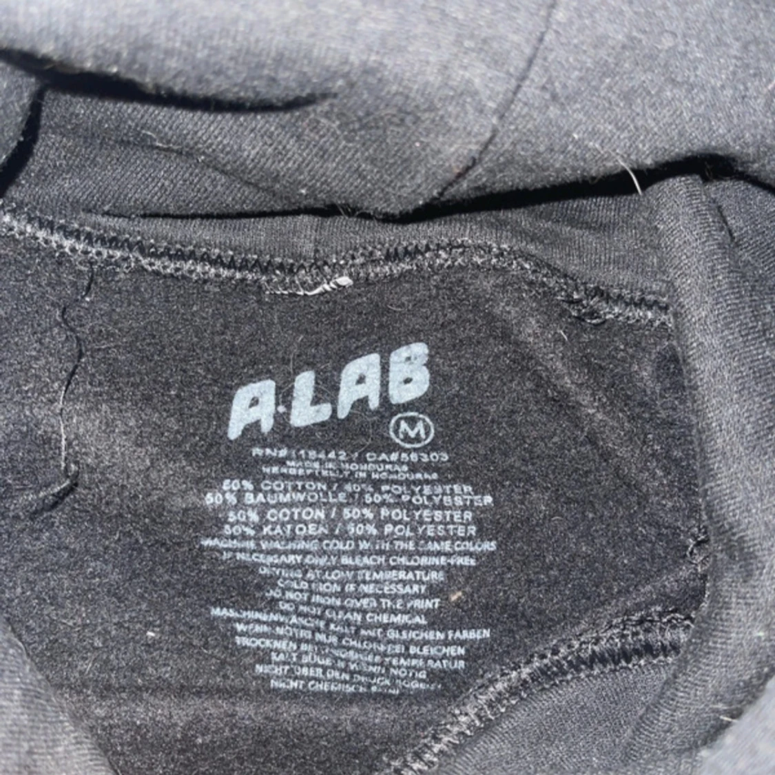 Svart hoodie Dreamland från A.Lab - 2