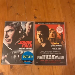 Johan Falk: Barninfiltratören - Spännande svensk action med Johan Falk! Perfekt för dig som gillar intensiva berättelser och thrillers. Filmen bjuder på fartfyllda scener och dramatik som håller dig på helspänn.