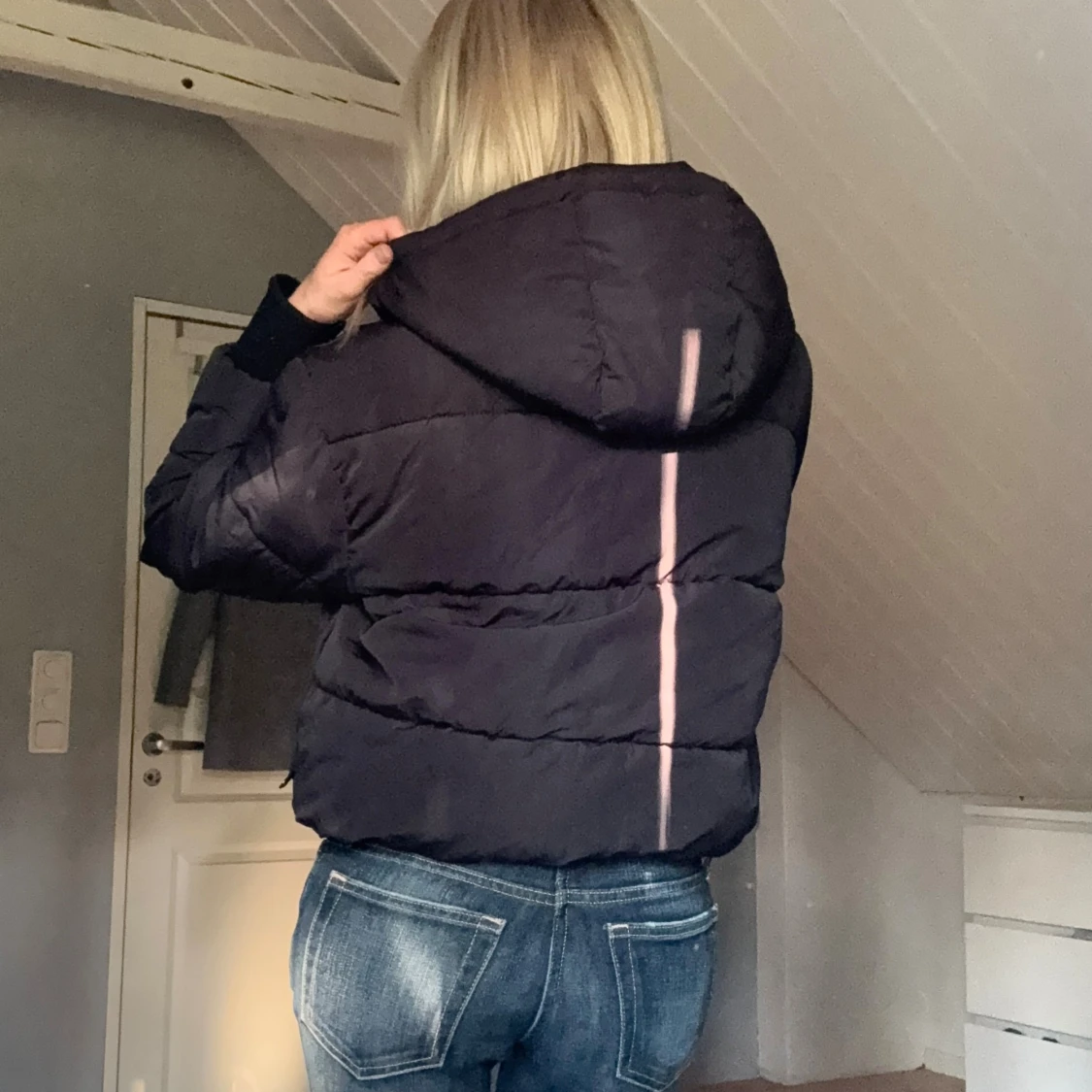 Svart pufferjacka från Monki - 2