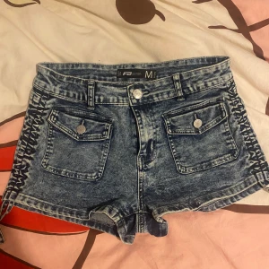 Jeans shorts från new yorker  - Köpte shortsen förra året på sommaren men använt bara 2 gånger sen köptes. 