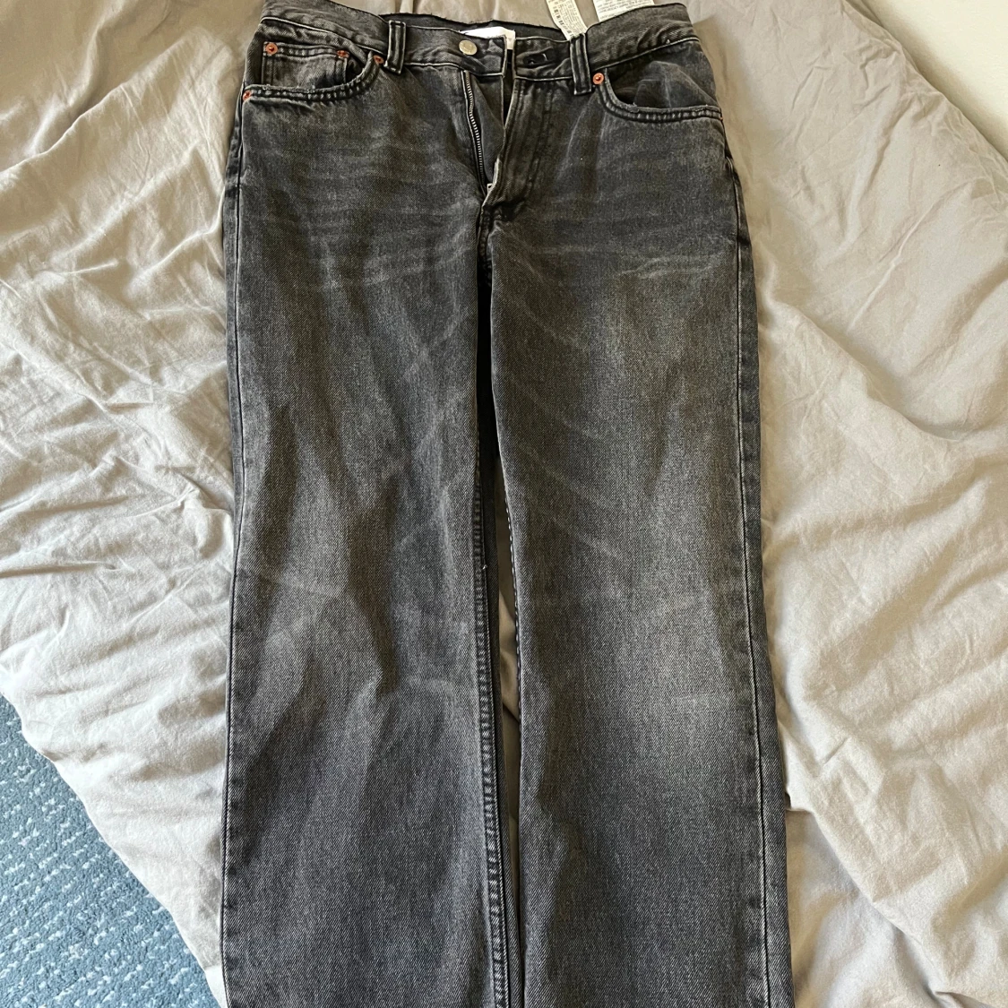 Zara svarta raka jeans