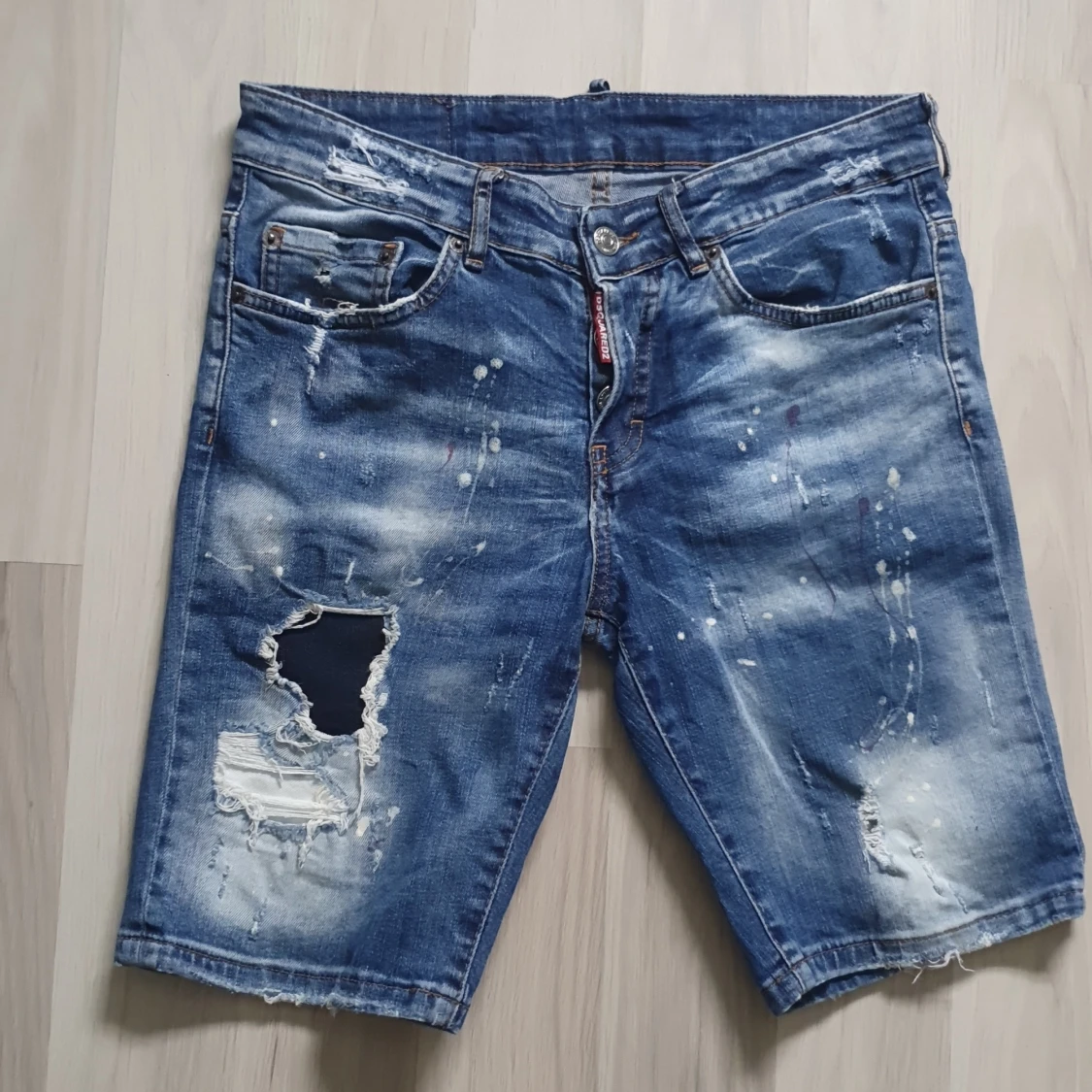 Dsquared2 slitna jeansshorts blå