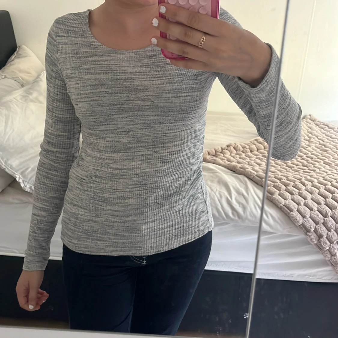 Grå ribbad omlottopp med öppen rygg - 1