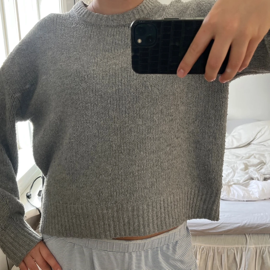 Grå stickad tröja🩶 - 1
