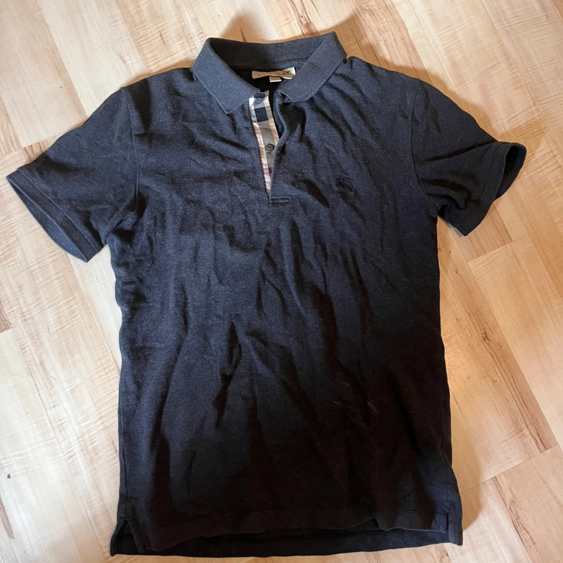 Svart Burberry pikétröja i bomull