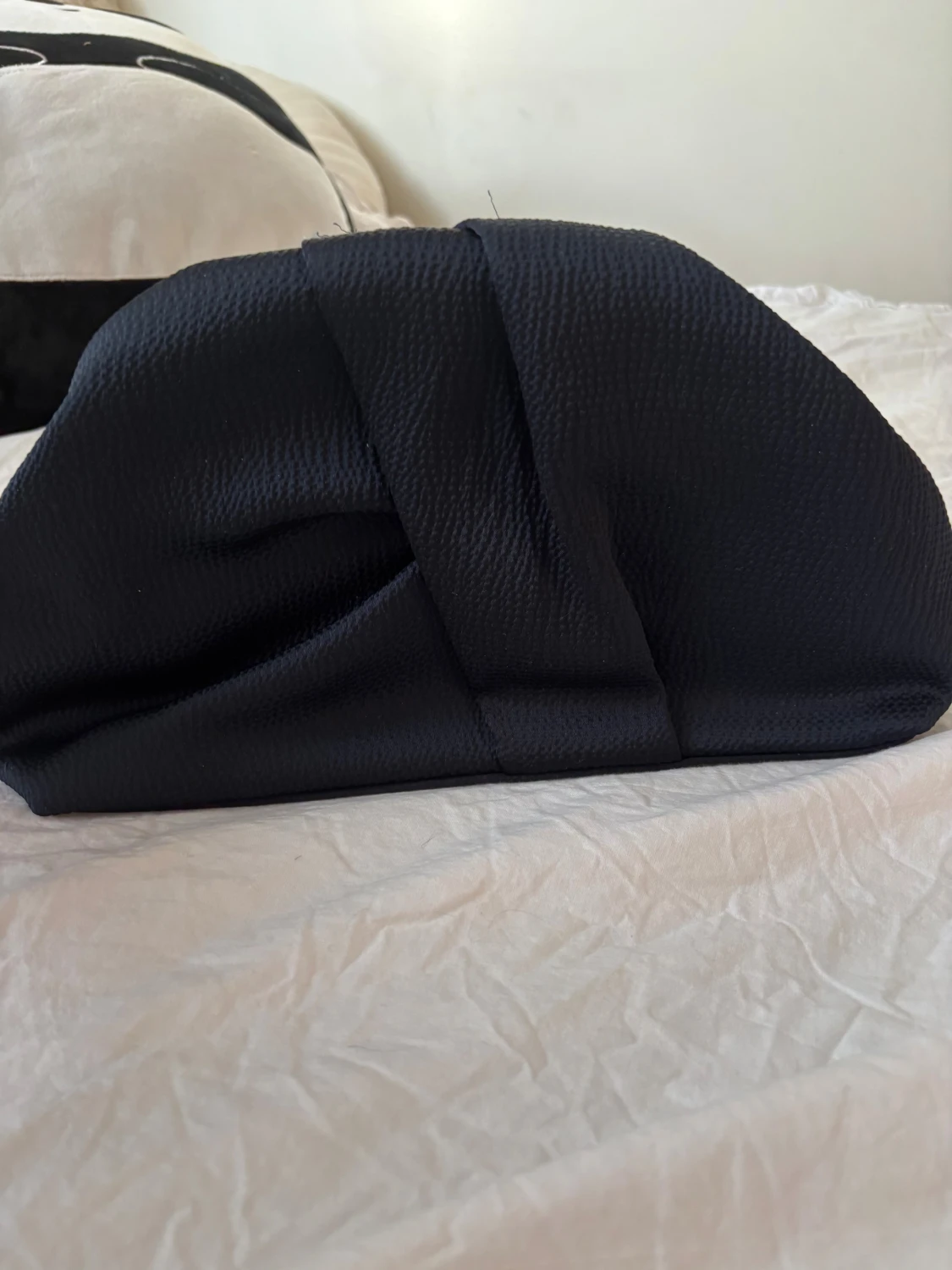 Marinblå clutch från Next