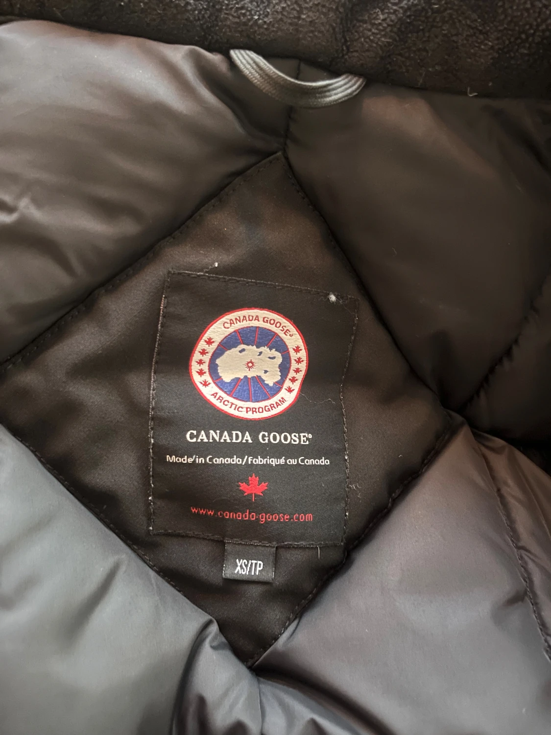 Svart dunjacka Canada Goose XS - 2