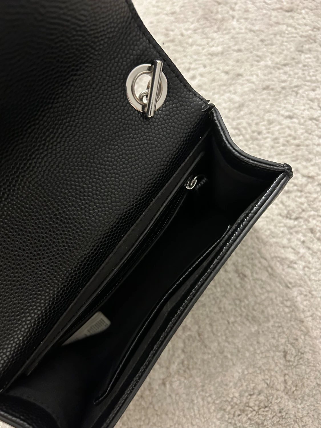 Svart väska  - 5