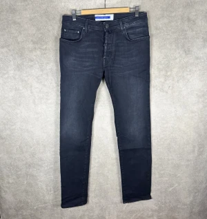 Jacob Cohen Jeans | 33 - Jacob Cohen Bard Jeans | Grymt skick | Storlek 33 | INGA BYTEN | Fraktar spårbart eller möts upp i Täby