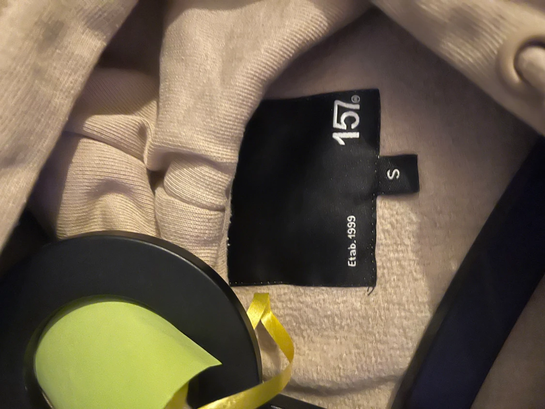 Beige hoodie från 157 med huva - 1