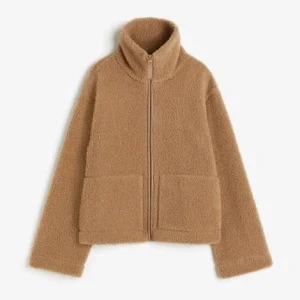 Brun teddyjacka - Trendig brun teddyjacka från H&M