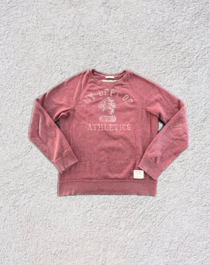 Vintage Abercrombie tröja  - Bra skick, fina detaljer. Vårat pris endast 349 priset kan alltid diskuteras 