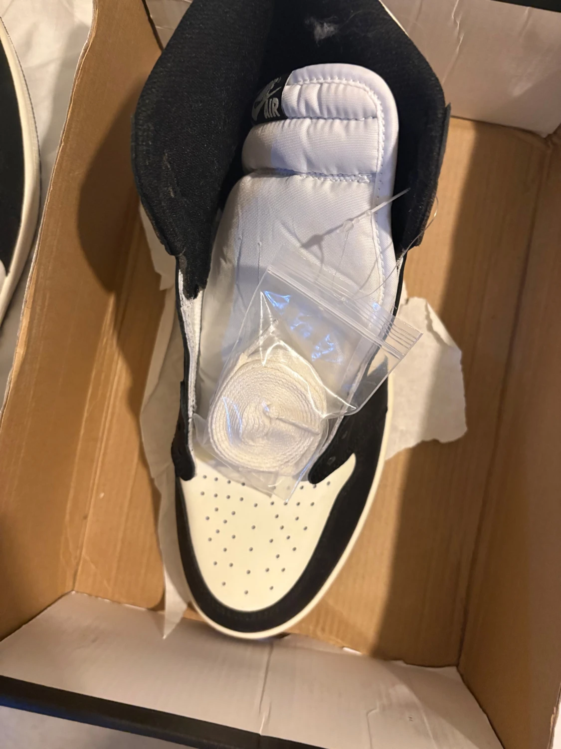 Nike Air Jordan 1 High Mocha - 2