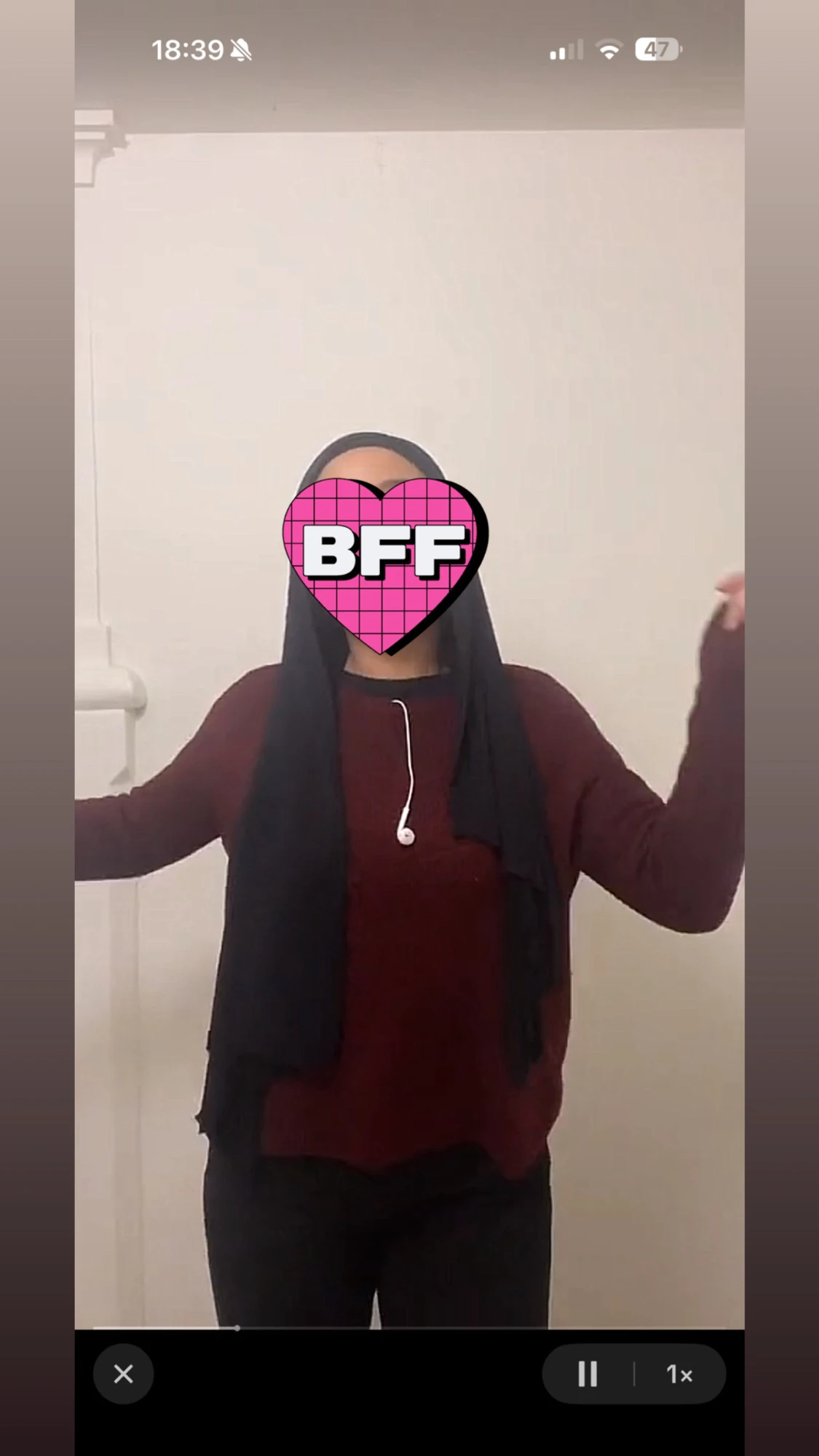 Vinröd stickad tröja 