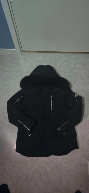 Mose knuckles jacket - Fully New warm winter jacket. Size M/S. Price is negotiable with quick purchases