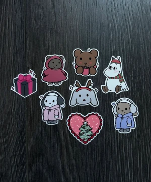 Klistermärken med jultema 🎄 - Klistermärken med jultema med vår egna designs 🤍 8 kr/styck eller mängdrabatt! 