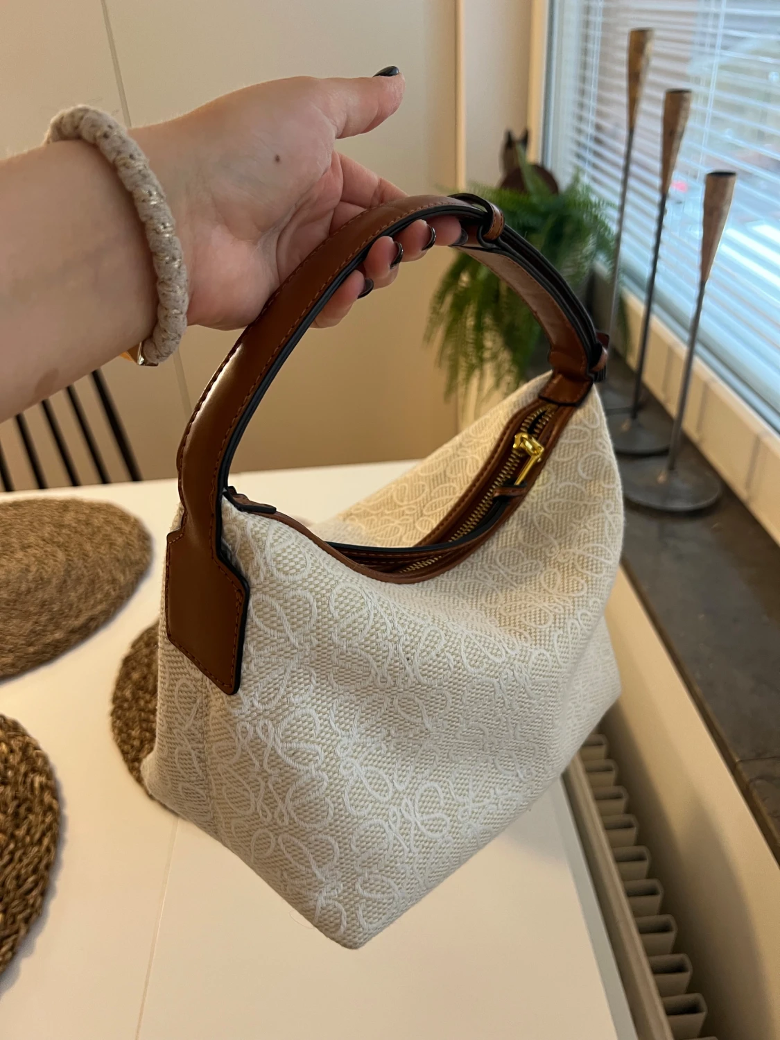 Vit/Beige väska  - 3