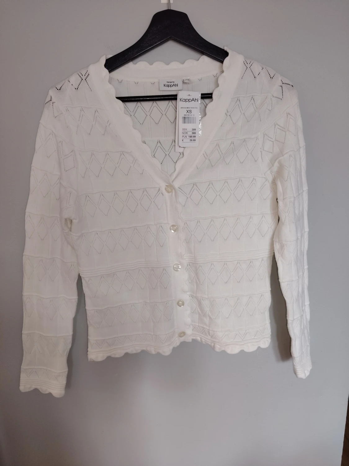 Ny Vit kofta med från KappAhl, storlek XS