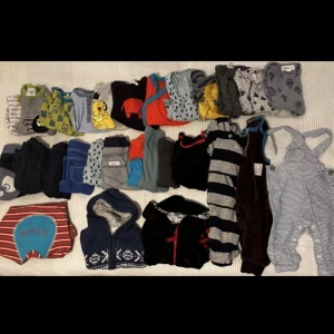 Klädpaket pojke stl 50-56 - Allt helt och rent i fint skick