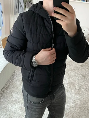 Colmar jacka  - Colmar | Mycket bra skick | Size - L | Pris 999 | Hör av dig vid minsta fråga eller fundering📩