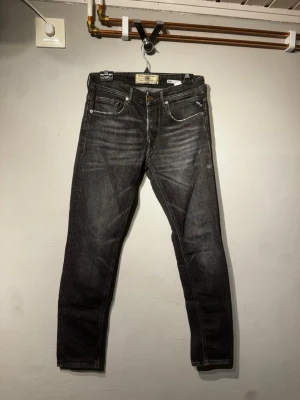 Replay jeans - Replay jeans i storlek 30/30. Riktigt go tvätt och väll omhändertagna. 