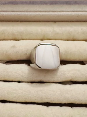 Silverfärgad ring  - Rostfria - Storlek- 7 - 8