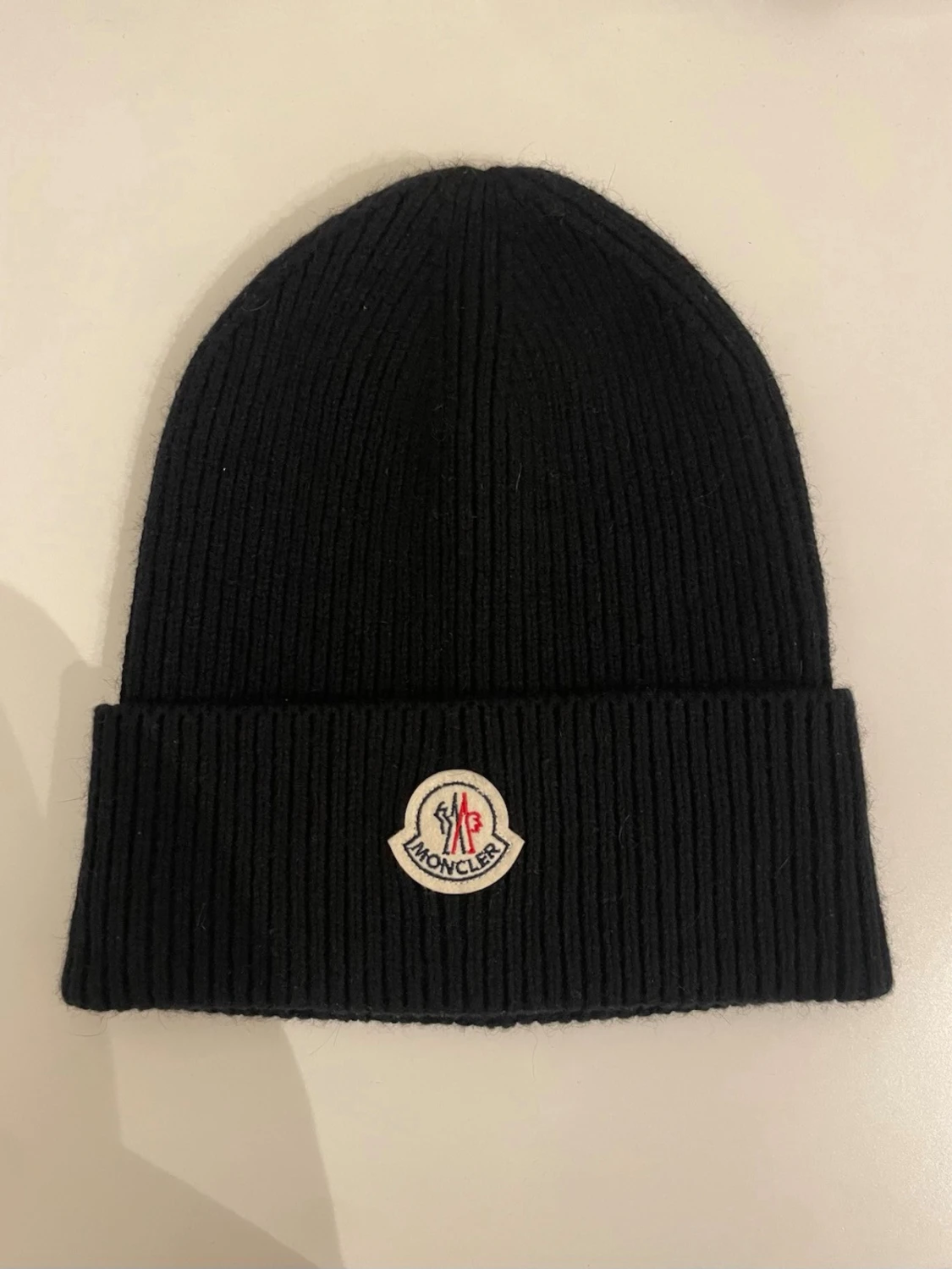 Moncler mössa 