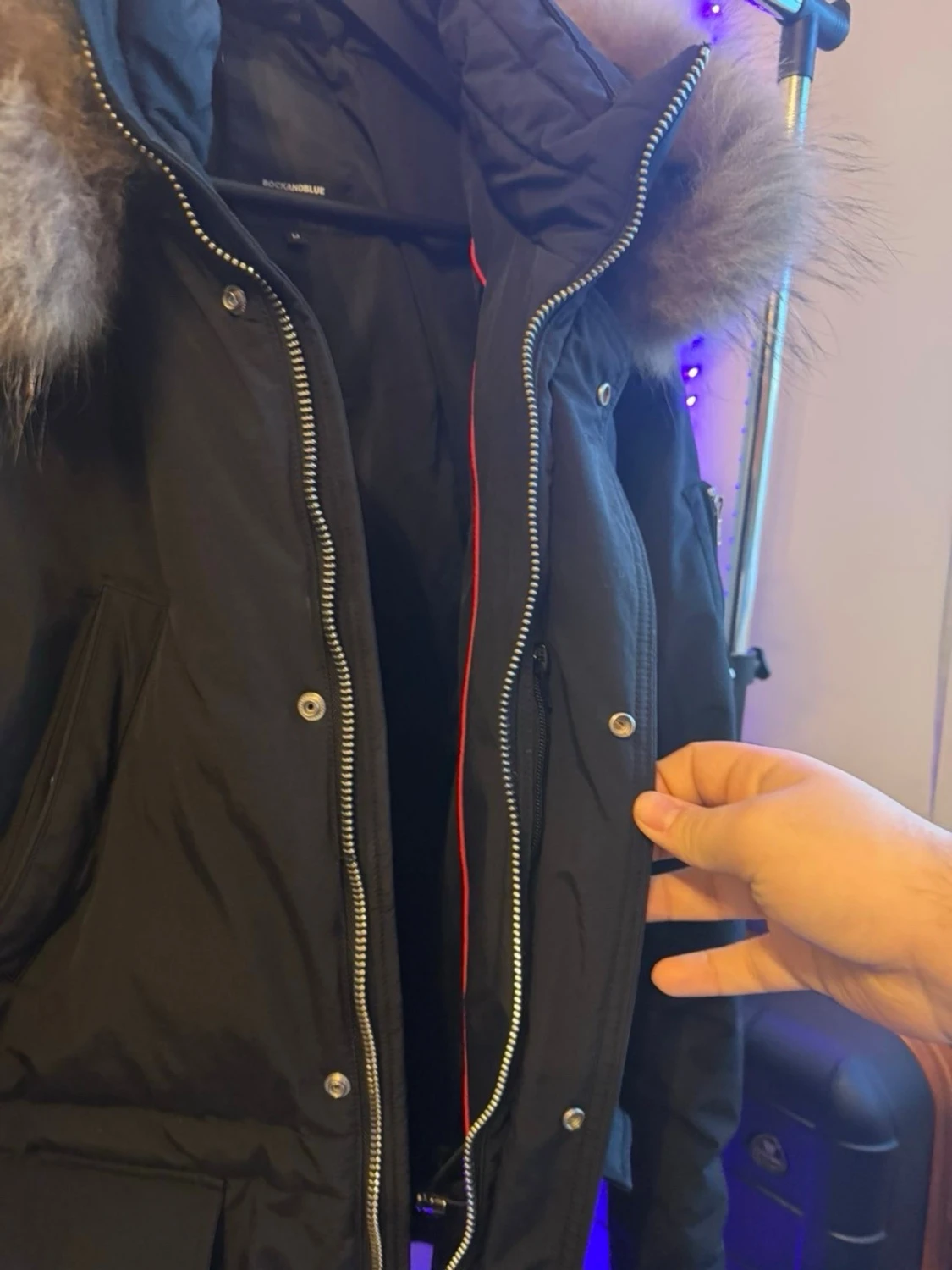 Svart parkajacka Rockandblue med päls - 3