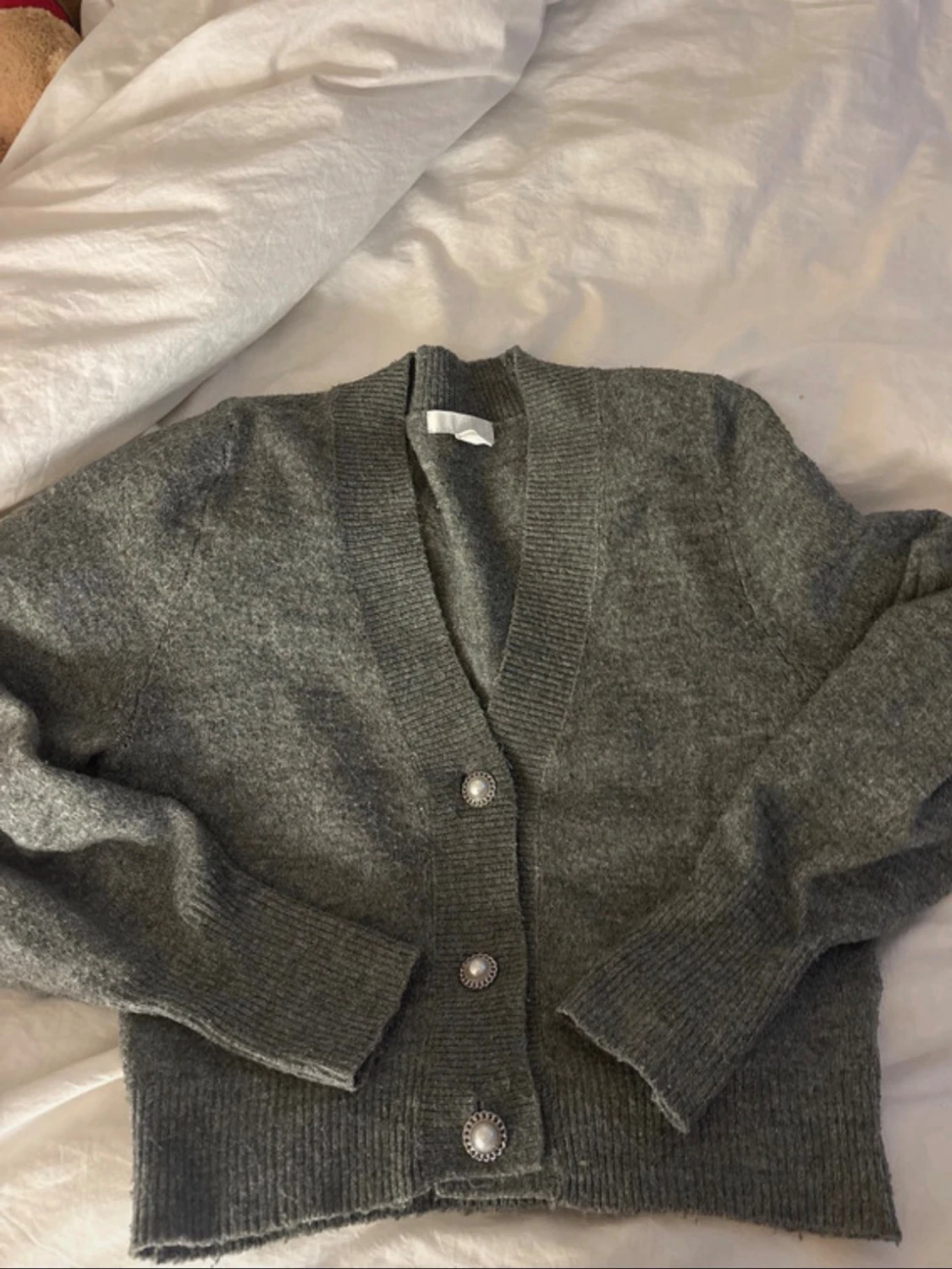 Grå kofta med knappar - 1