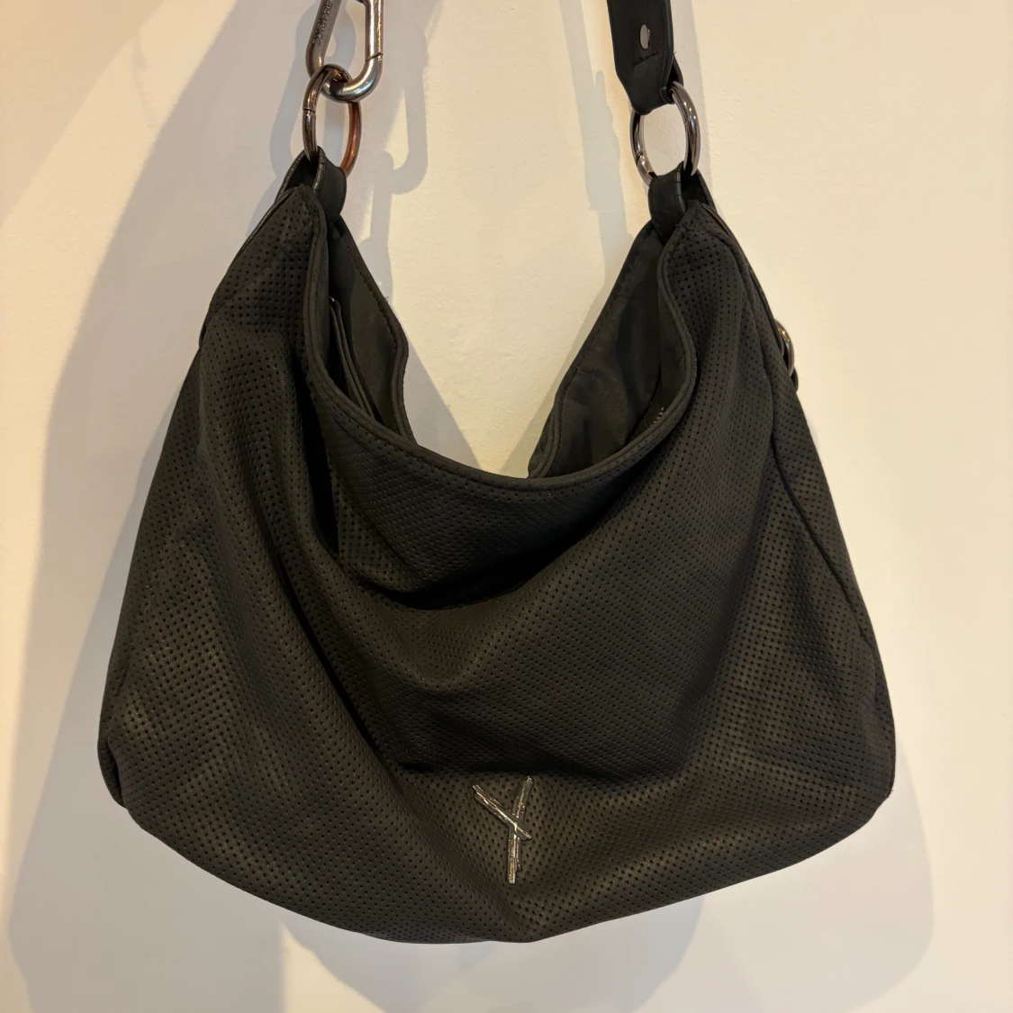 Svart axelväska från Suri Frey - 2