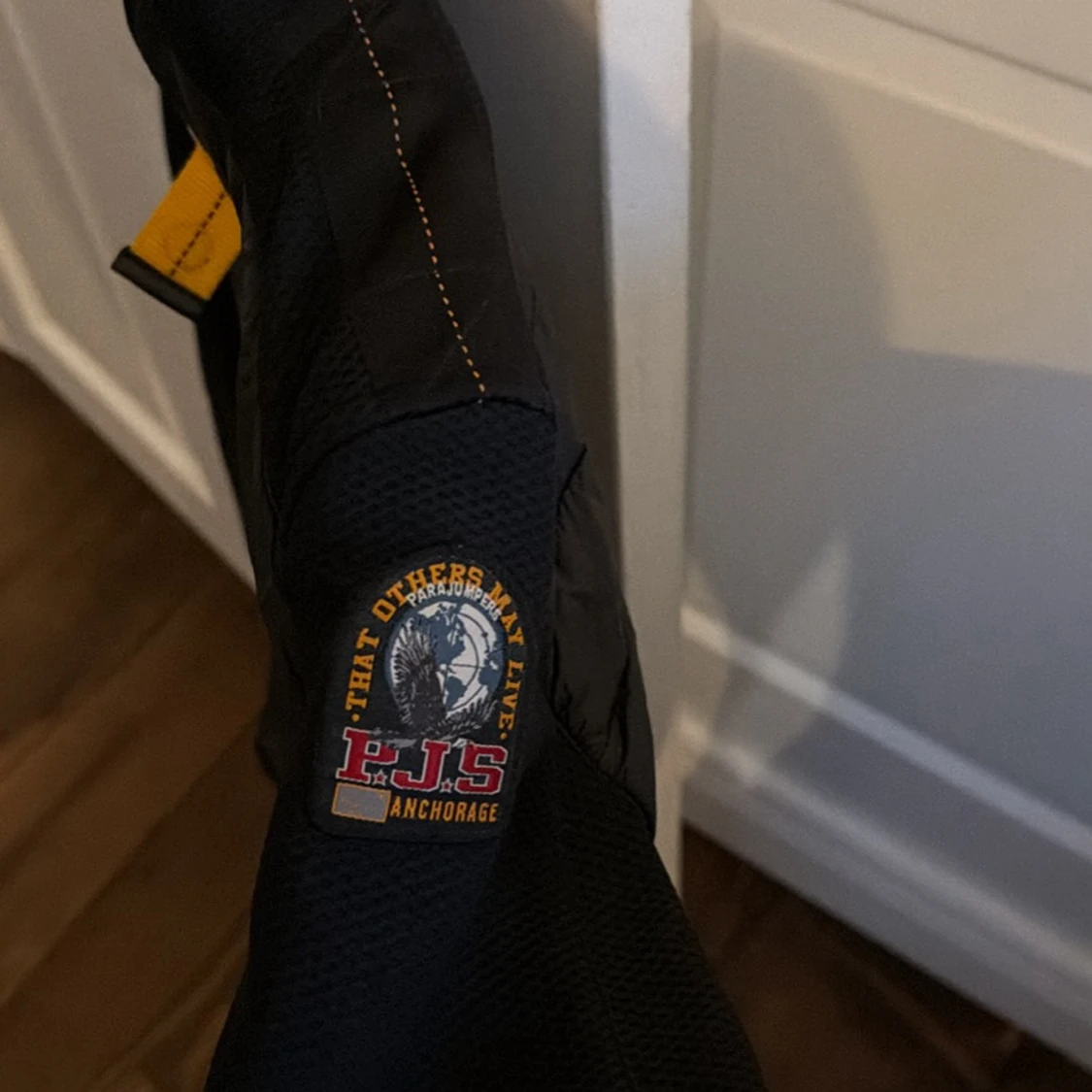 Svart quiltad jacka Parajumpers fin present till lillebror  - 1