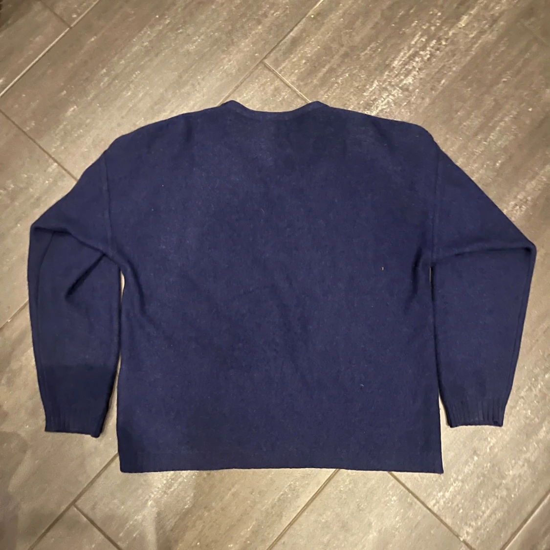 Mörkblå stickad tröja från GANT - 1