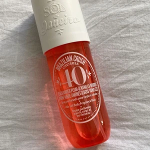 Sol de Janeiro 40 - 240 ml (stora flaskan). 95 % kvar, använd några sprut. 