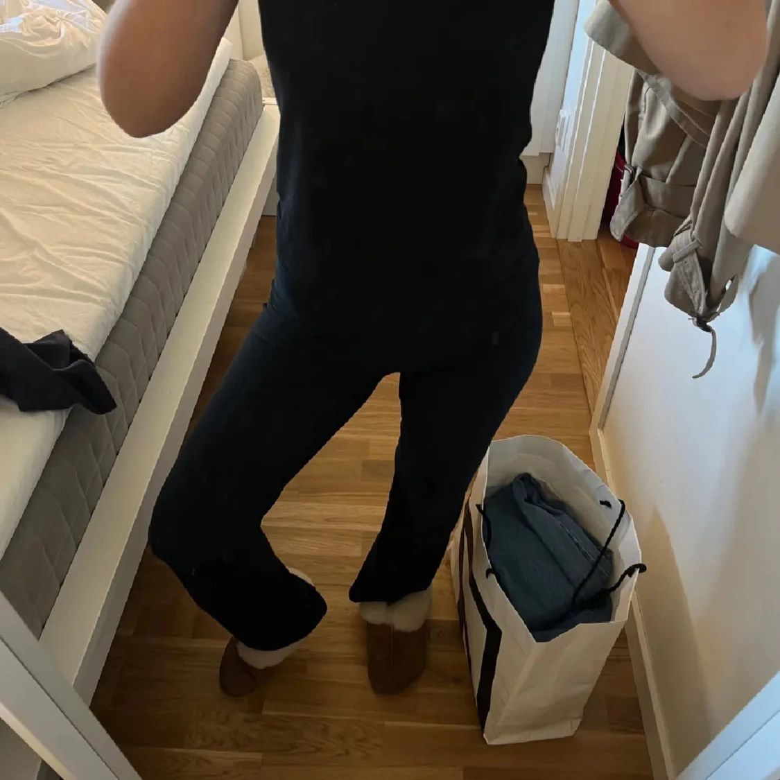 Svarta bootcut yoga pants  