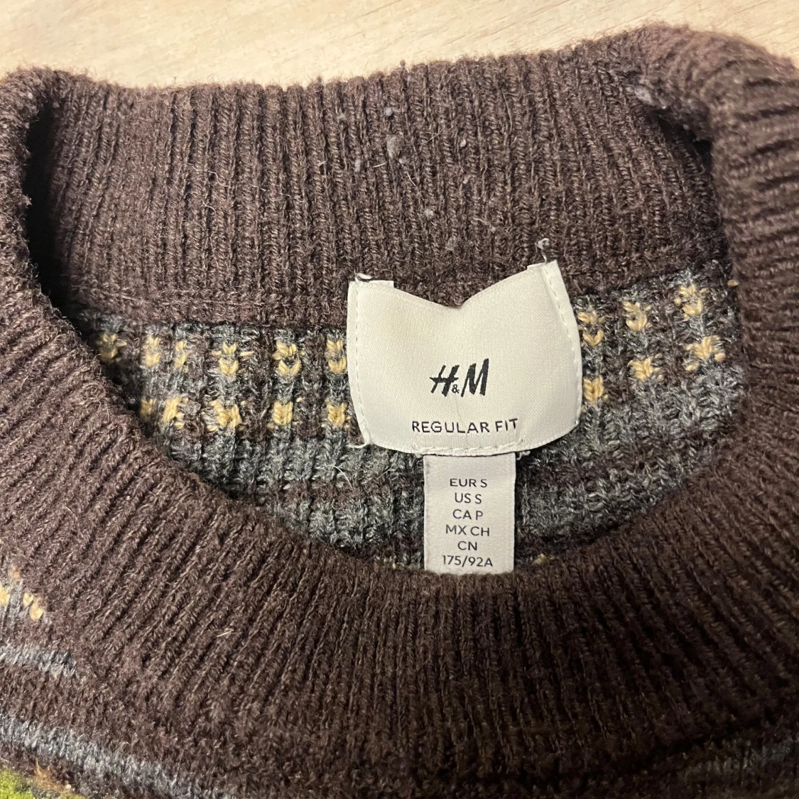 Mönstrad brun stickad tröja H&M - 2