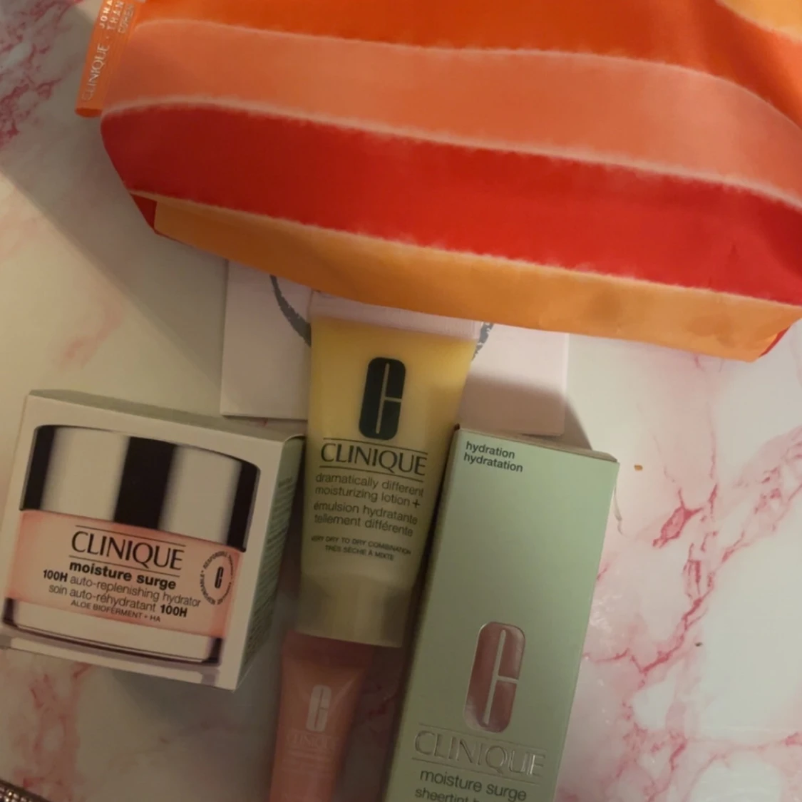 Clinique Moisture Surge & Lotion Kit - 1