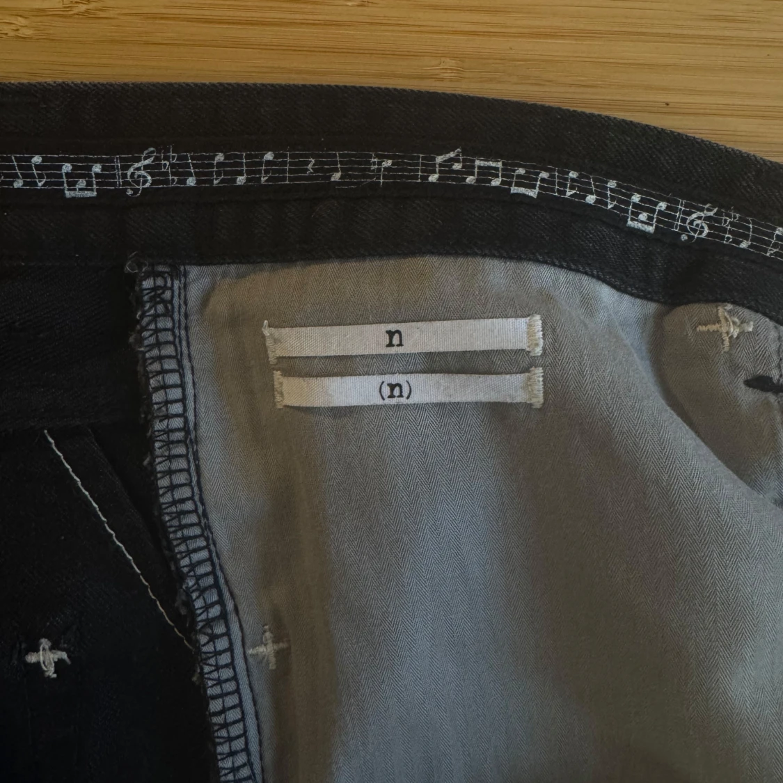 Number (N)ine Cross Stitch Tapered Jeans 28 - 4