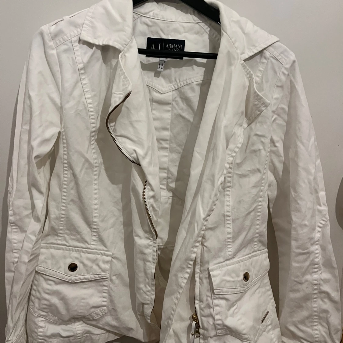 Vit vintage oversized jacka/ kavaj från Armani Jeans - 2