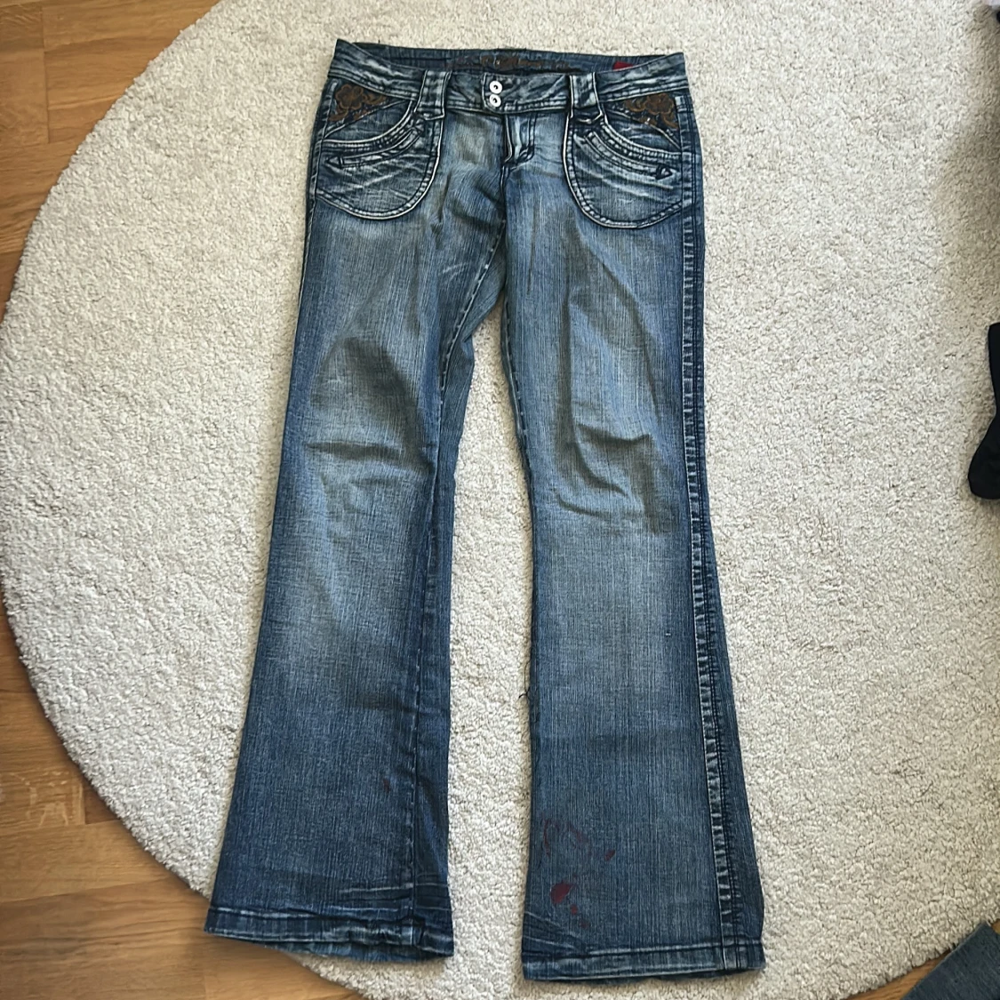 Blå bootcut jeans från Foxy Jeans