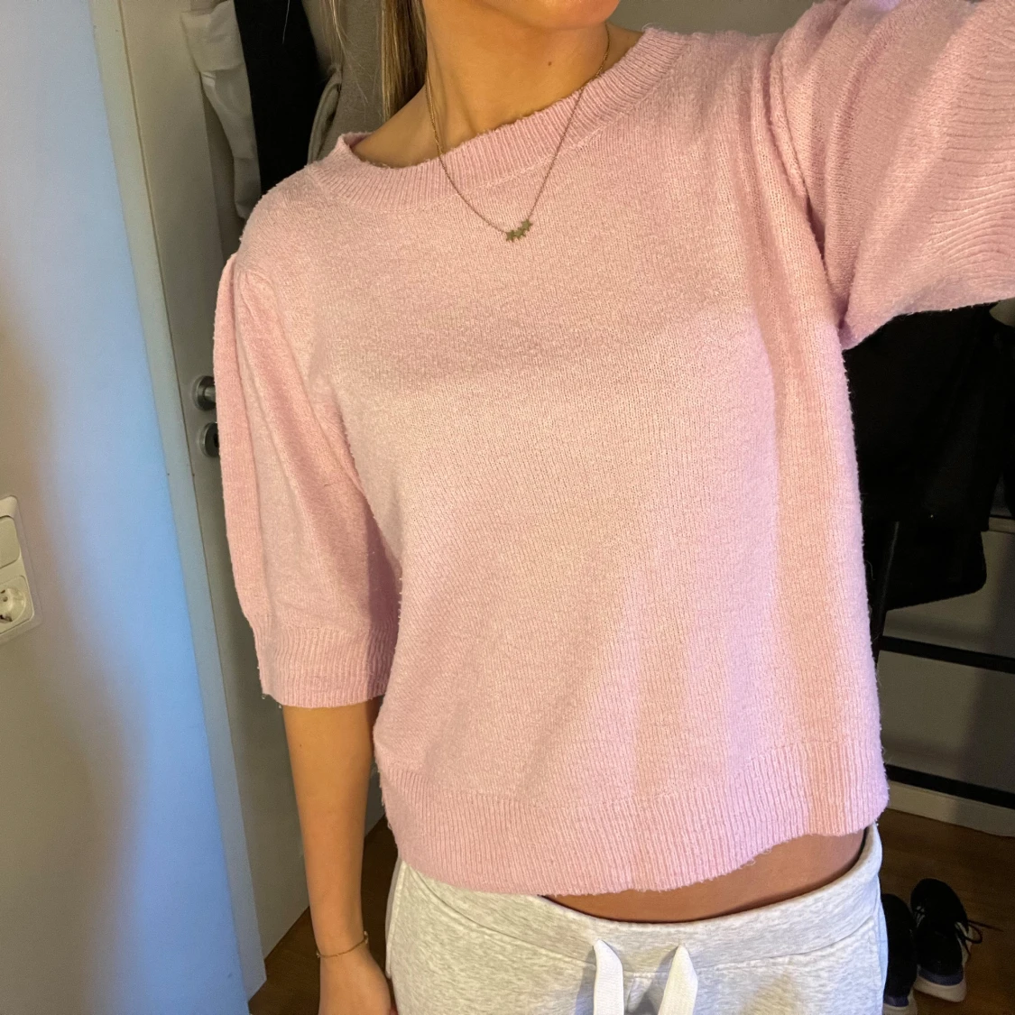 Ljusrosa stickad tröja från ONLY